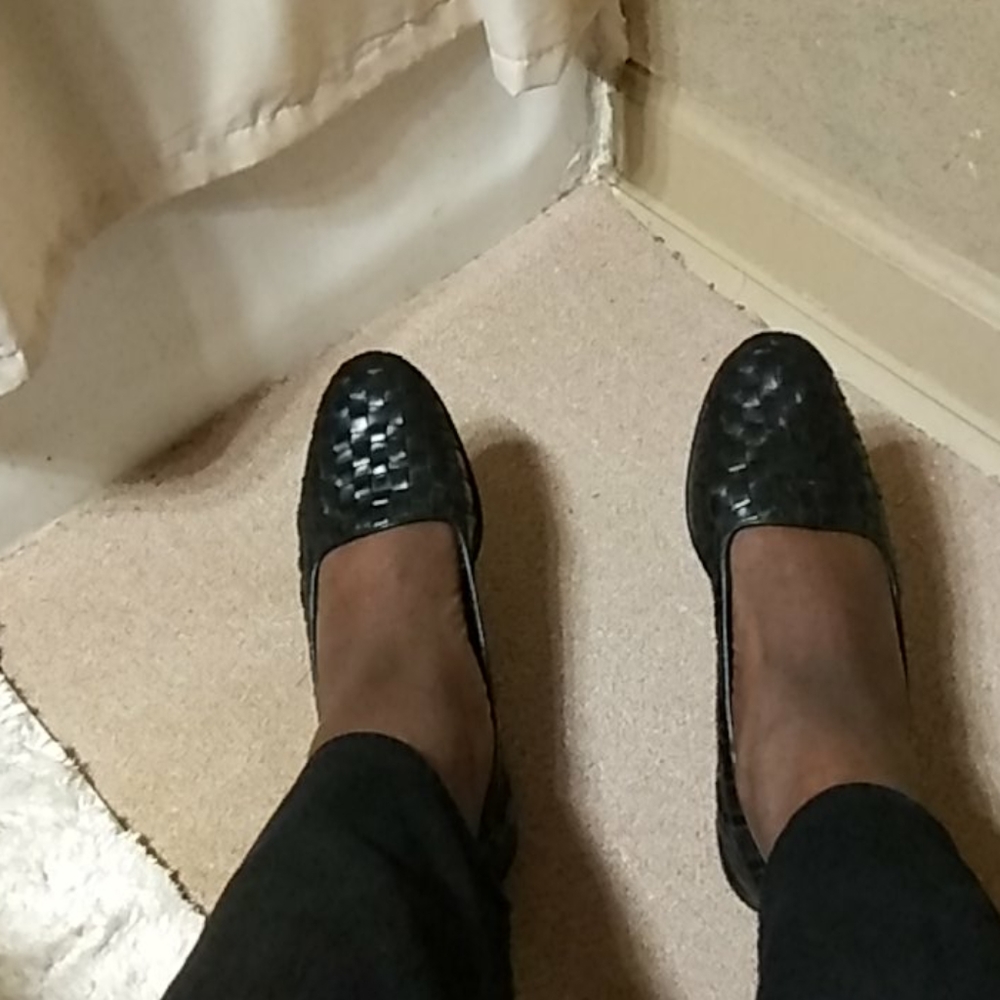 Men's designer slip on leather shoes!
